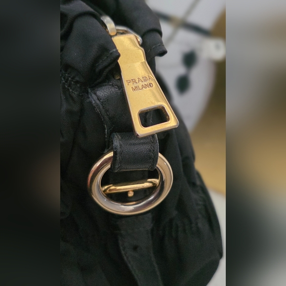 PRADA BLACK NYLON GAUFRE GATHERED TESSUTO ZIPPED SHOULDER BAG 2 Ways - Picture 8 of 16